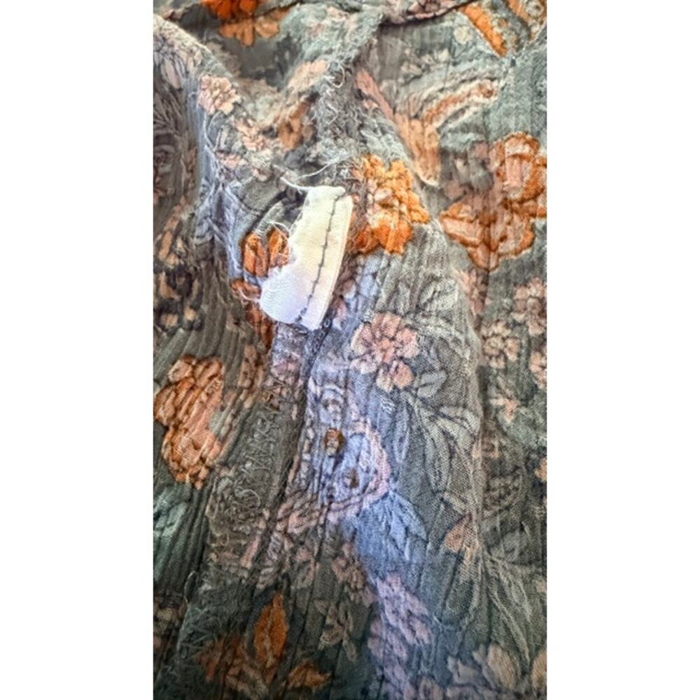 Democracy Women’s Large Floral Paisley Button Front Blouse 3/4 Sleeve - Picture 7 of 7